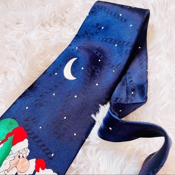 Hallmark Yule Tie Greetings Tie Silk Santa Reindeer Presents Rooftop Chimney - Picture 6 of 11